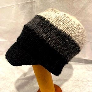 Hat by Turtle Fur, made of wool with lining of polar fleece